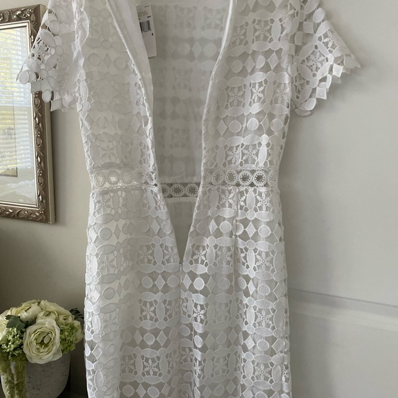 NWT Michael Michael Kors White Geo Lace Pencil Dress, Size 4 - Picture 6 of 16